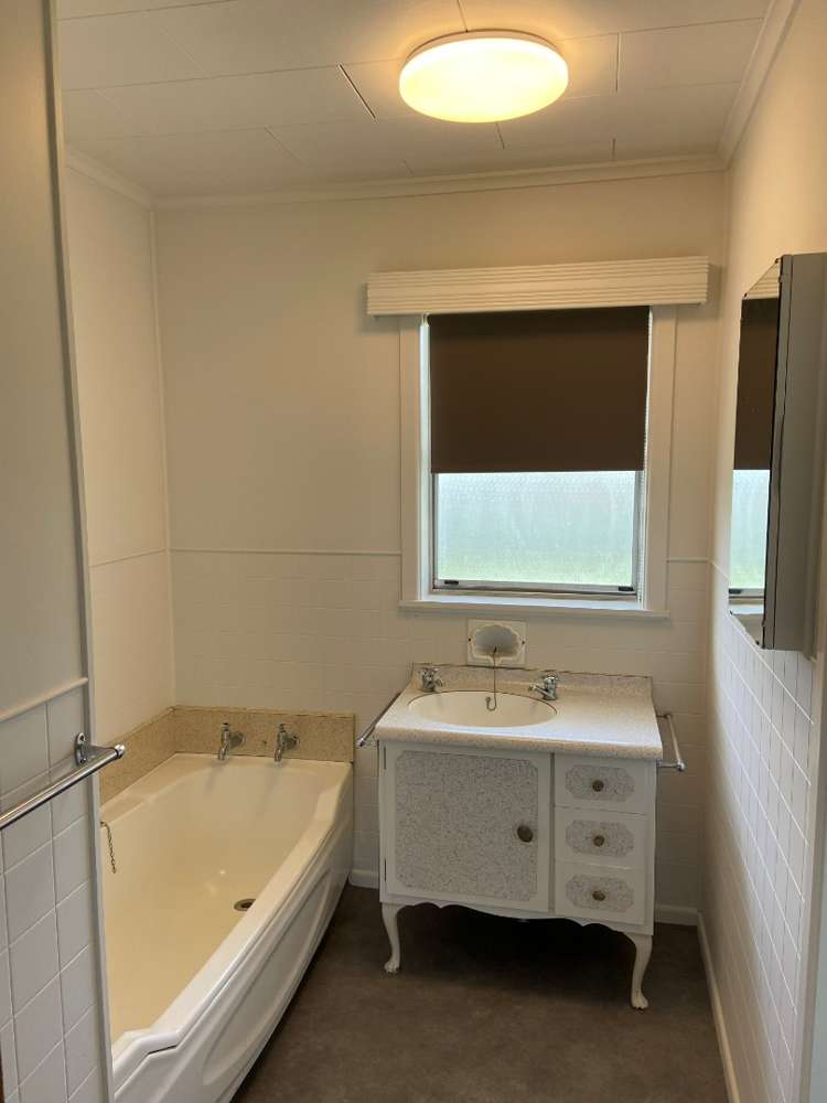 244 Mayfair Avenue 10490_10