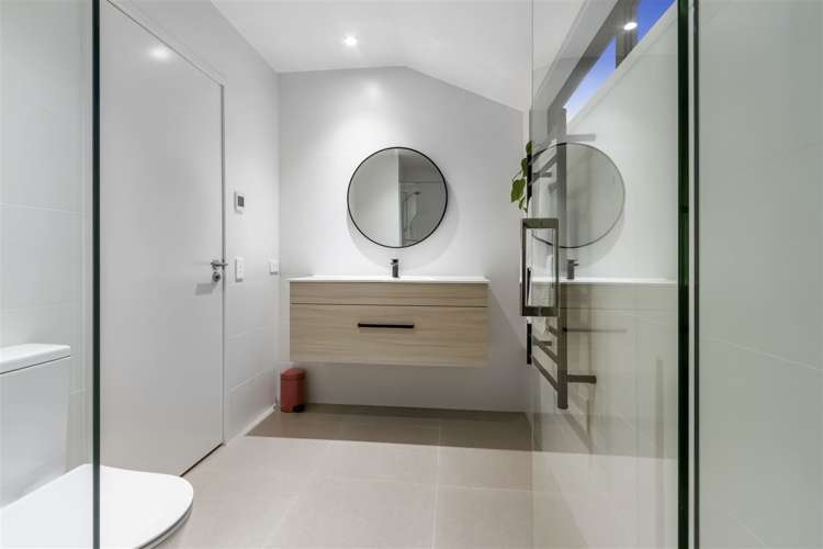 174b Archers Road Glenfield_15