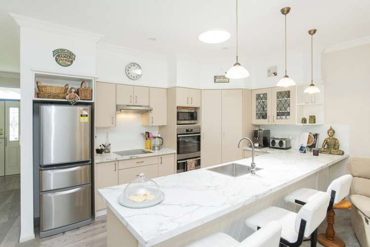 98 Potae Avenue Lytton West_1