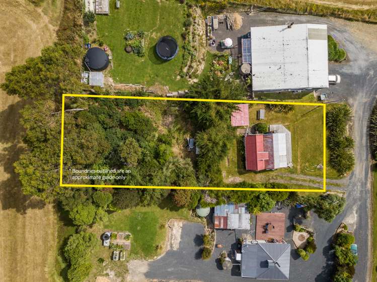 32 Peace Street Taieri Mouth_19