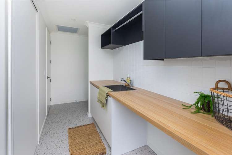 22 Verdeco Boulevard Lincoln_19