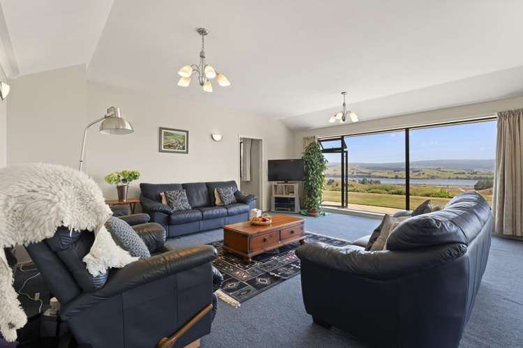 67 Surrey Heights Road Waihola_13