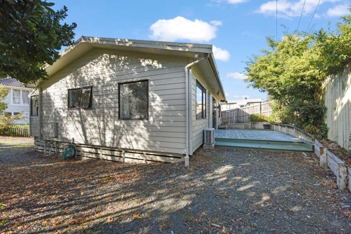 2/220 Waimea Road_5