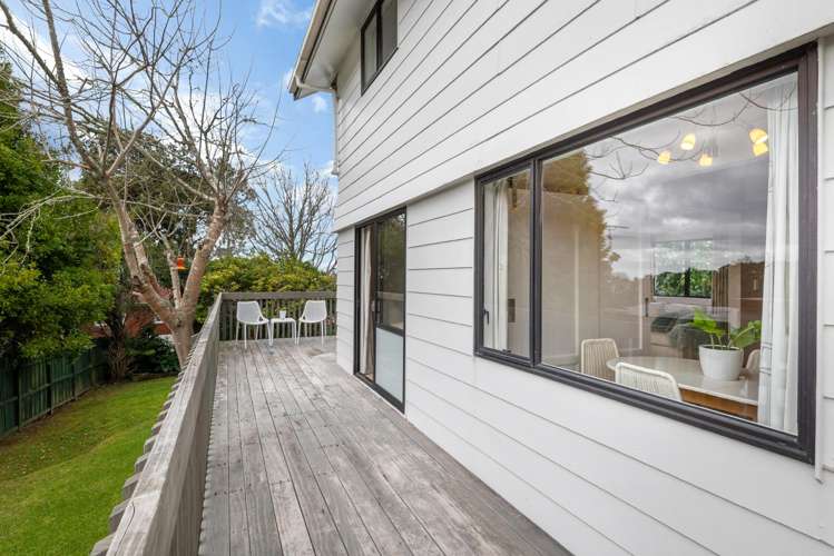 1/70 Ayton Drive Totara Vale_7