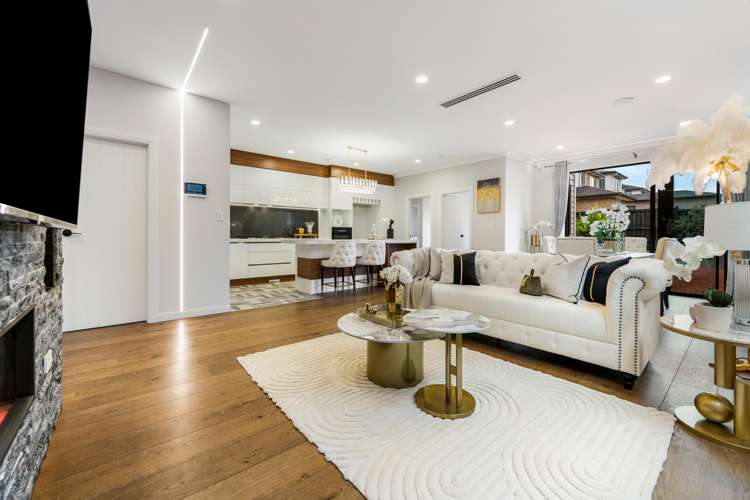 11 Castlebane Drive Flat Bush_13