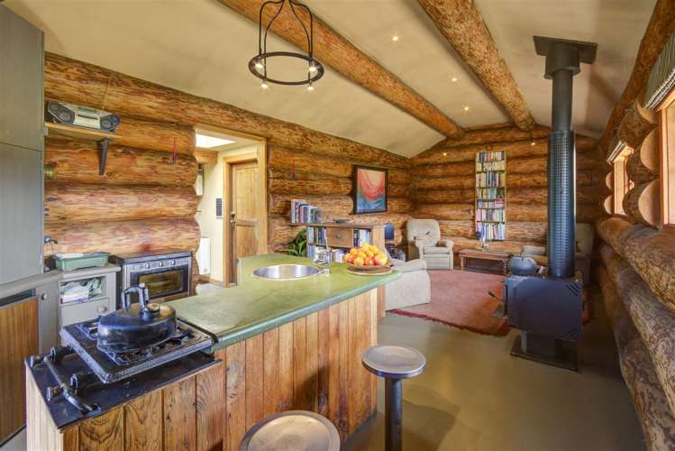 570 Foothills Road Okuku_15