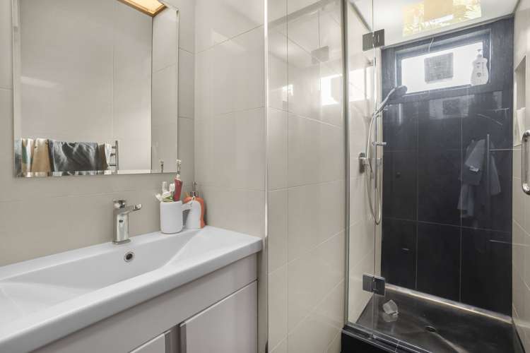 54 Wairere Road Belmont_13