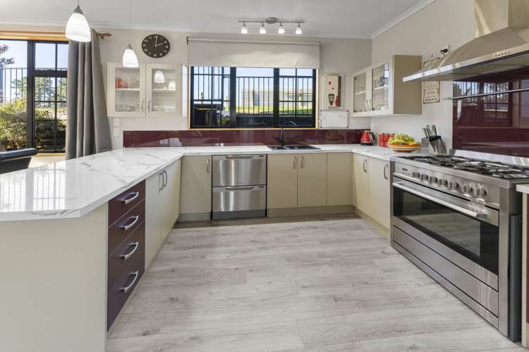 245 The Coastal Highway Redwood Valley_12