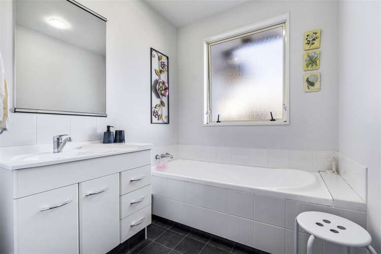 2 Blairdon Place Bishopdale_11