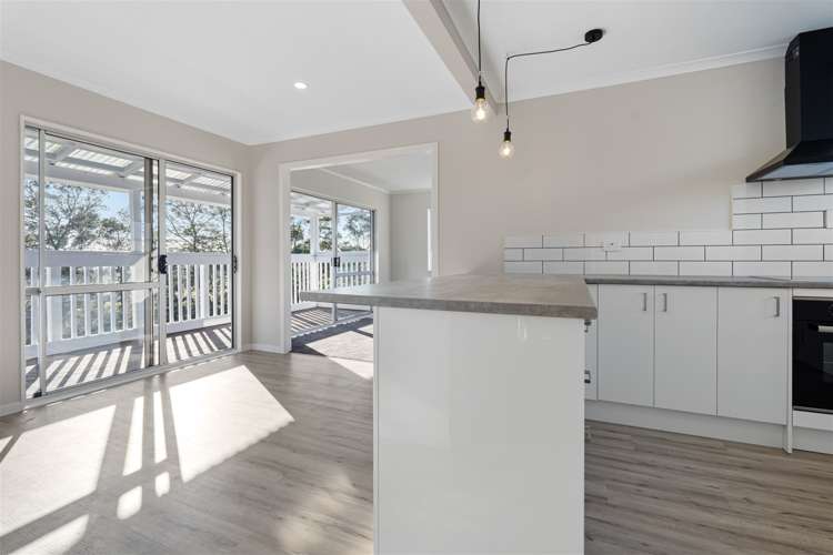 5 Harrys Place Kawakawa_12