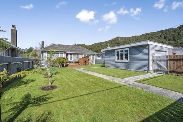 11 Kowhai Street Eastbourne_2