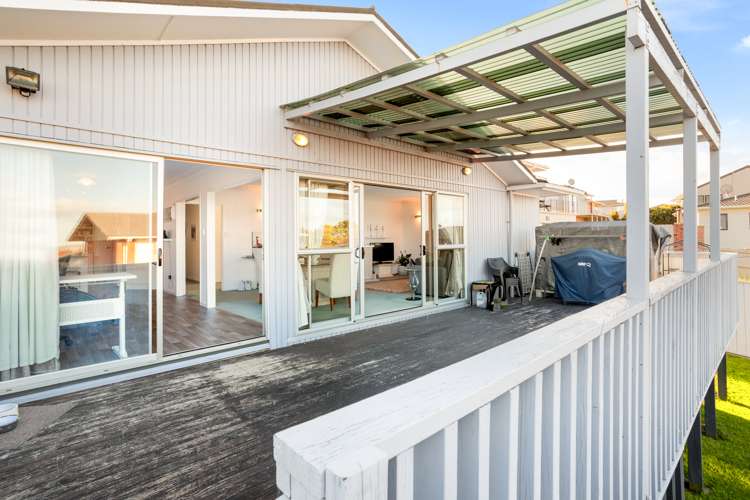 6 Colwill Road Massey_11
