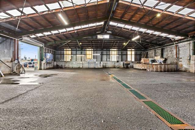 21 and 23 Thames Street Pandora_3