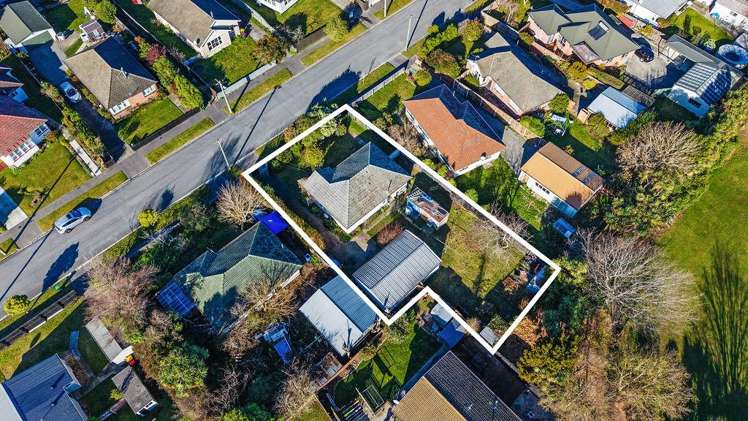 17 Ealing Street Northcote_9