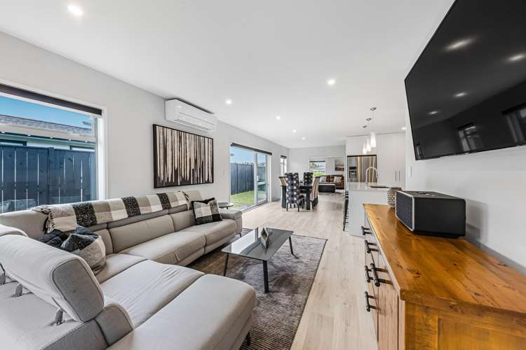 7 John Fair Drive Wainui_7