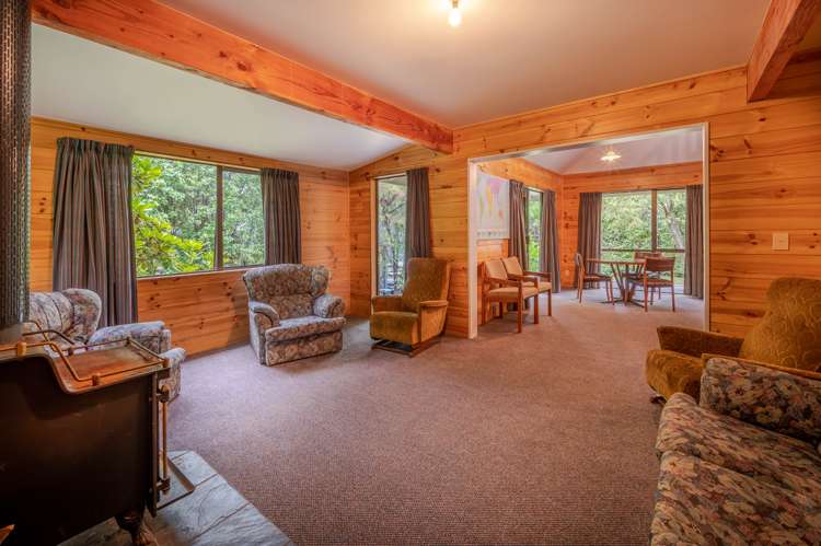 9 Kowhai Grove Akaroa_10