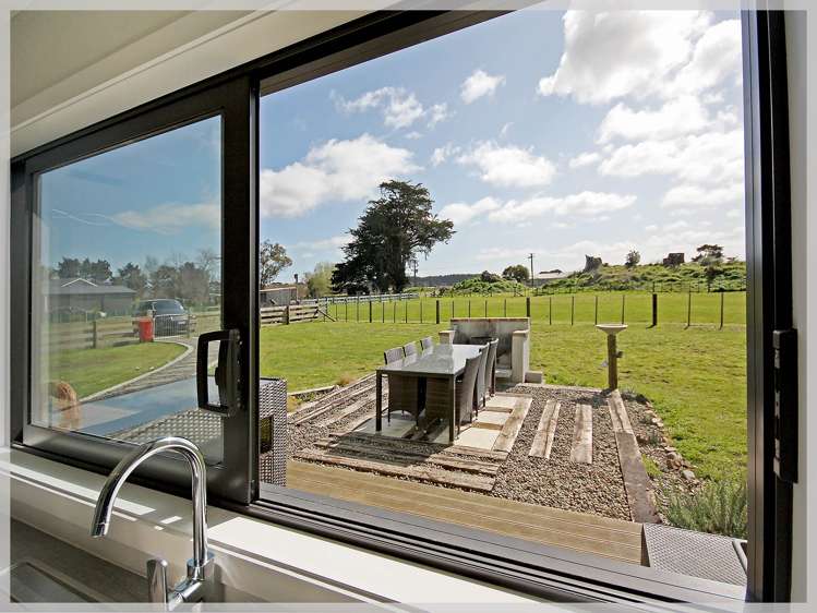 128 Cummerfield Road_3