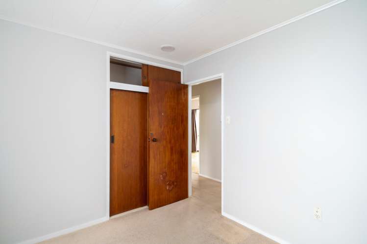 17 Walton Place Flaxmere_12