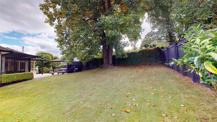 1 Pah Road Kawaha Point_19