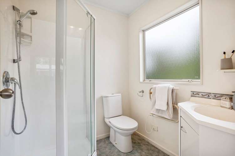 2/52 Roberts Road Glenfield_13