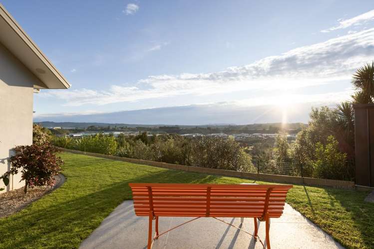 40 Broadwater Close Pyes Pa_37