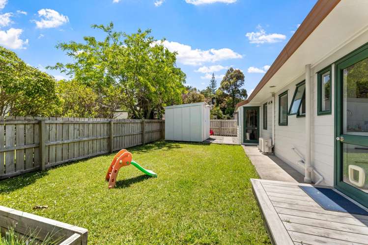 1/12 Knott Road Stanmore Bay_10