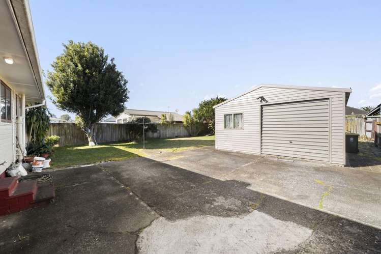 16 Antrim Crescent Otara_16