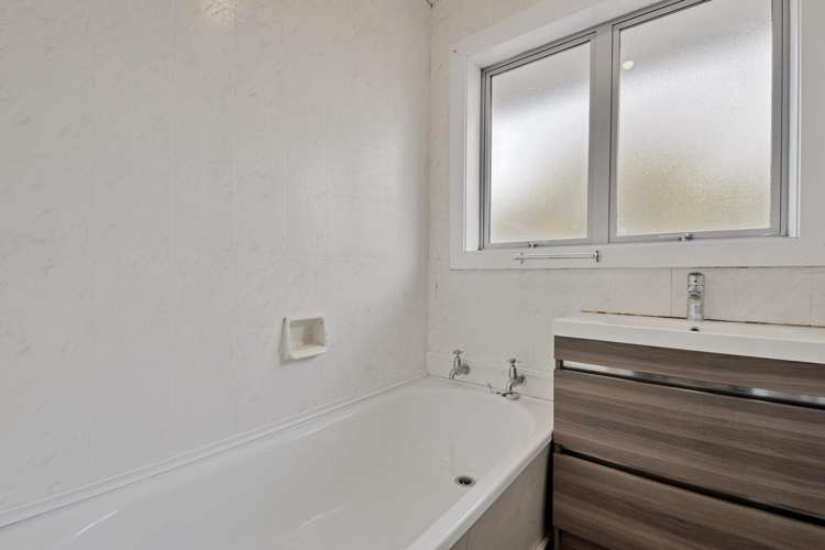 15 Ariel Place Aranui_6