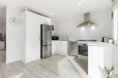 6 Kaman Seasprite Road_1