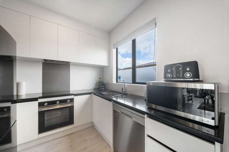 9/3226 Great North Road New Lynn_9