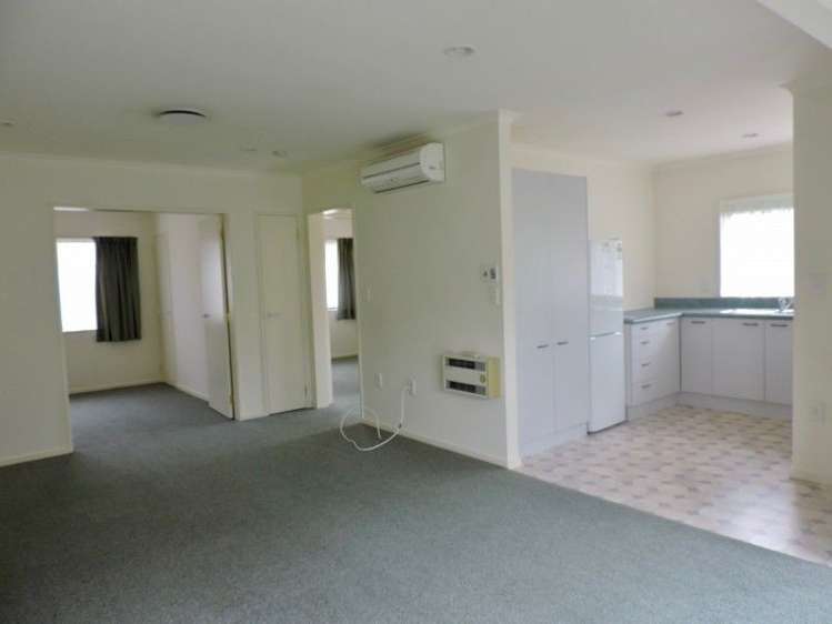 8/42 Main Road Tawa_2