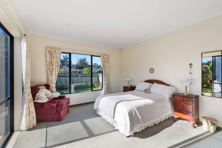 14 Harry Shaw Way Raumati South_10