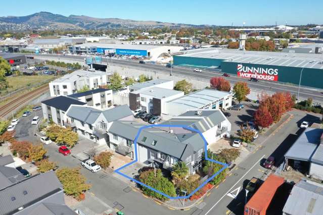 Versatile Office & Warehouse
