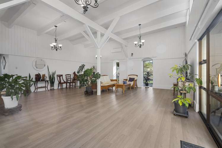 1 Whitford Park Road_5