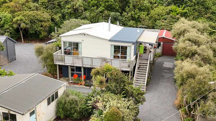 9 Moana Street Kaka Point_14