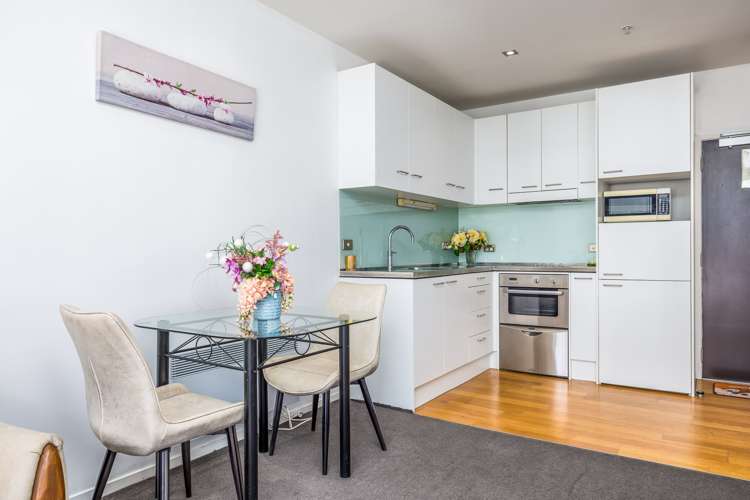 8h/16 Gore Street Auckland Central_13