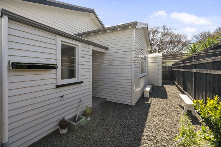 79 Linton Street West End_13