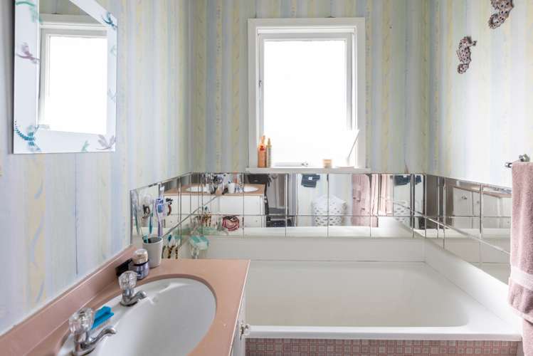 27 Wyatt Avenue Onekawa_8