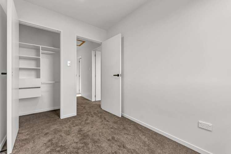 38 Paretao Street Massey_19