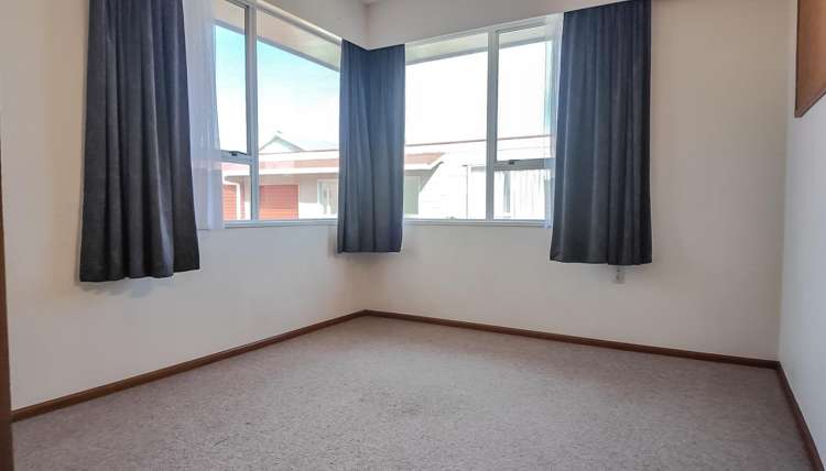 6 Howitt Place Hokitika_11