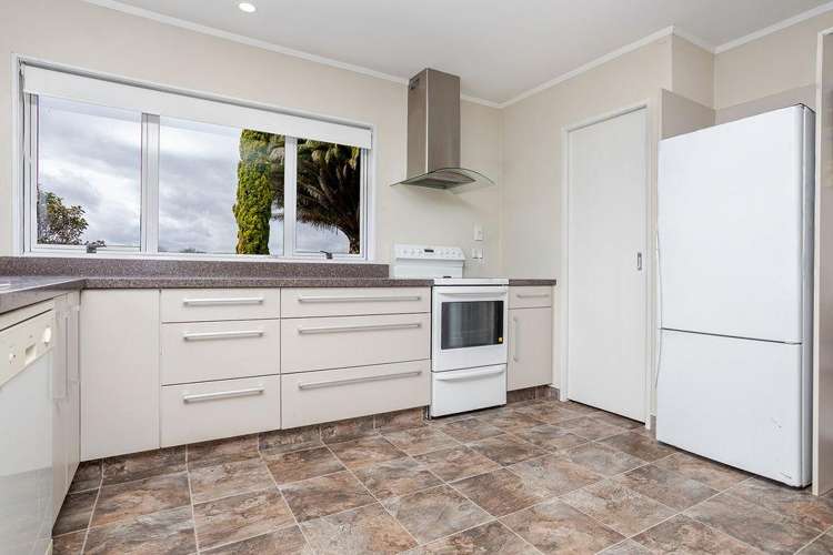 208 Adelaide Road Dannevirke_4