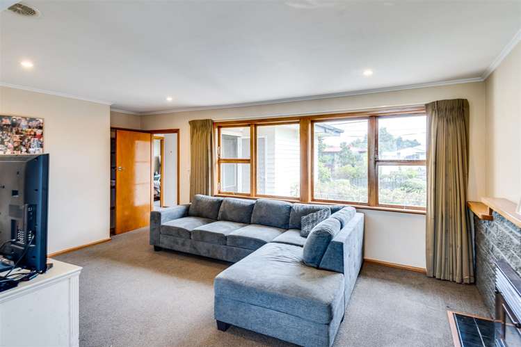 42 Harold Holt Avenue Onekawa_2