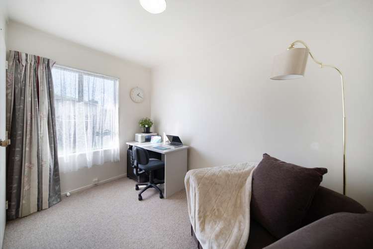 10 Leila Place Clover Park_12