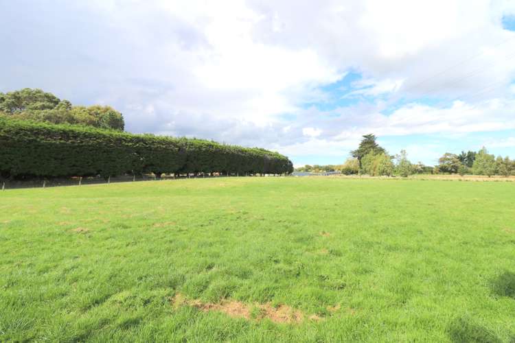 215 Findlay Road Ascot_37