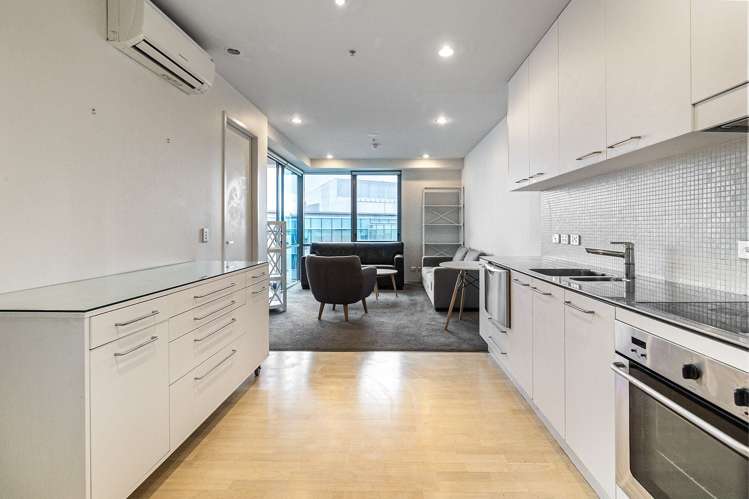 1007/30 Beach Road Auckland Central_8