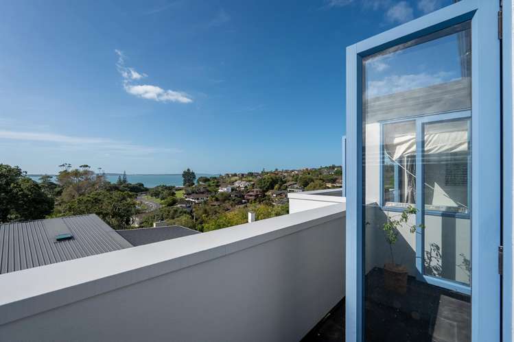 3/1013 Beach Road Torbay_7