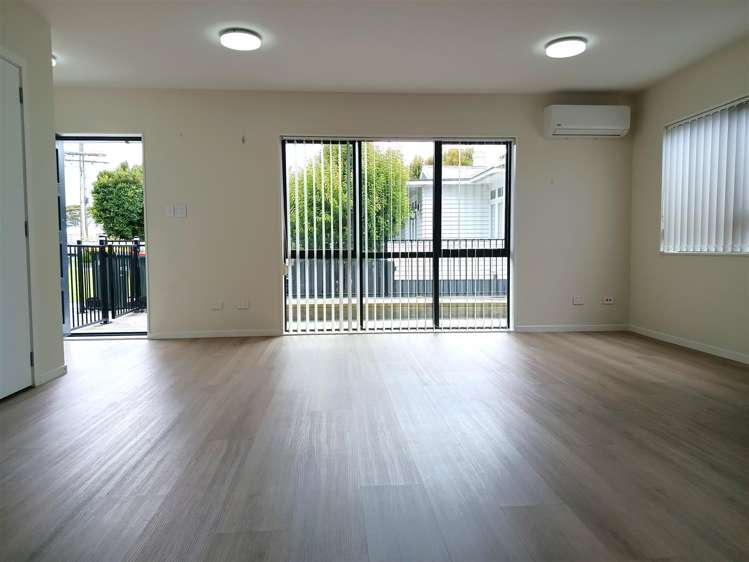 1/12 Pleasant Road Glen Eden_6