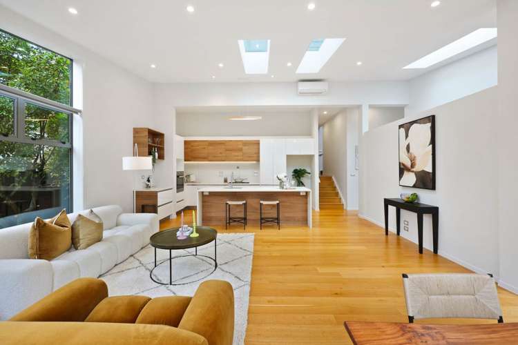 25c Marina Road Torbay_9