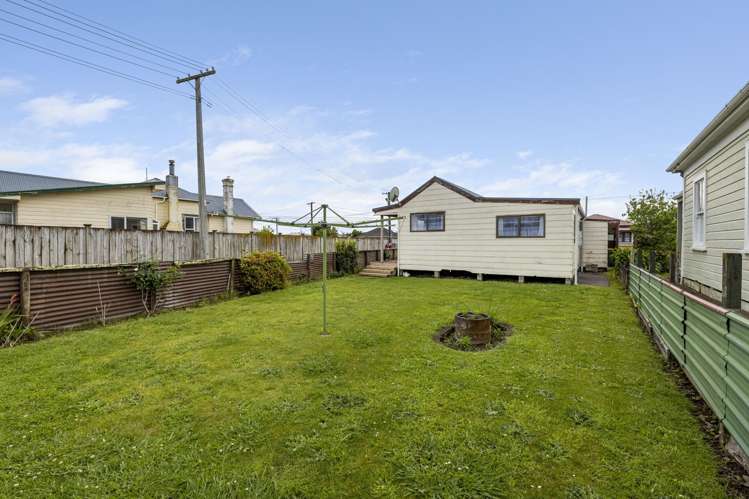 57 Egmont Street Hawera_19