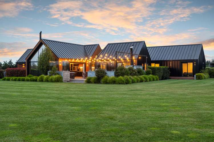 883 Two Chain Road Swannanoa_34